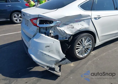 2013 Ford Fusion Se z USA, uszkodzony, nr VIN 3FA6P0HR7DR319044